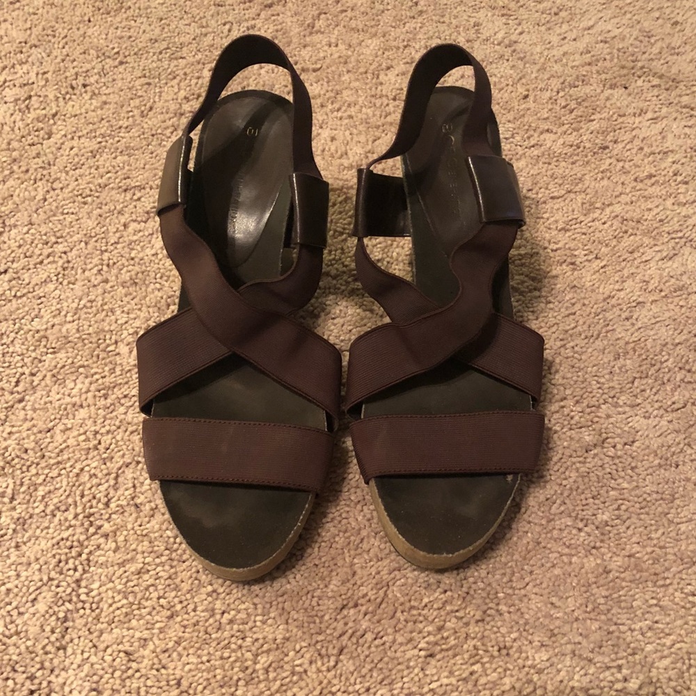 BCBG Wedges!!